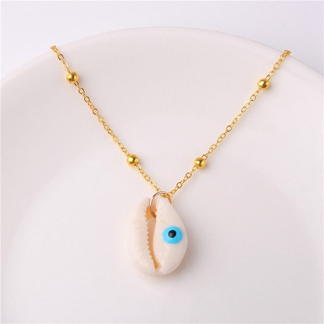 Beach Shell Pendant Necklace