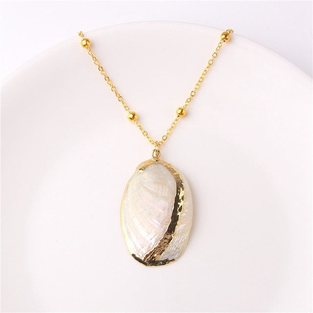 Beach Shell Pendant Necklace