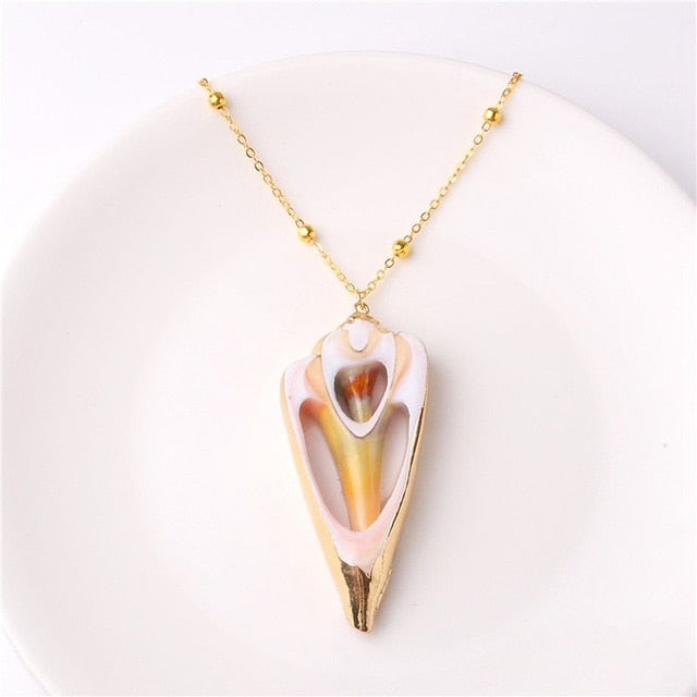Beach Shell Pendant Necklace